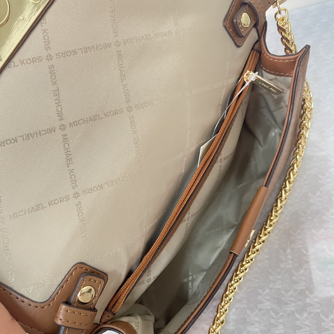 Michael Kors ～2024新款腋下包
