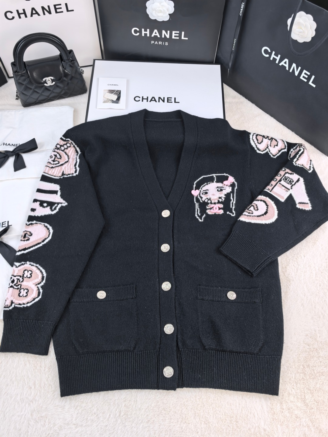 NO:461964,Xiaoxiang jacquard black V-neck cardigan YB1:1 three-code spot, alexander wang19860909小香提花黑色V领开衫 YB1:1 三码现货,,alexander wang,Women's clothing