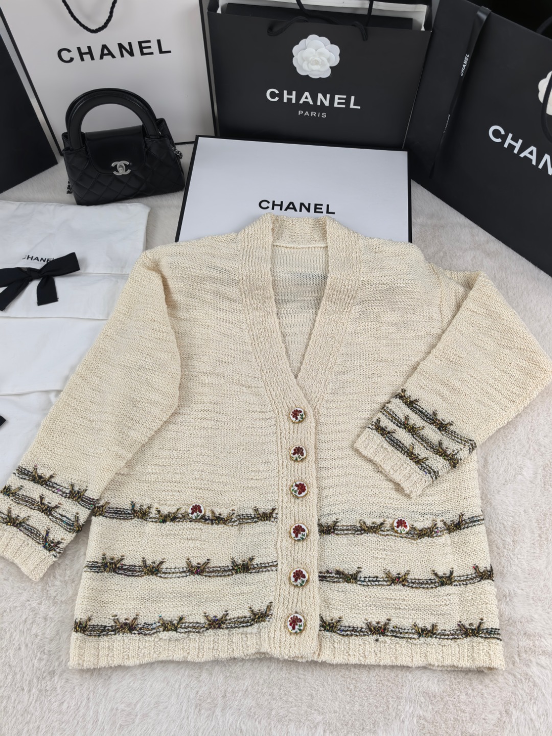 NO:461952,Xiaoxiang hollow gold-line striped cardigan YB1:1 three-code spot, alexander wang19860909小香镂空金线条纹开衫 YB1:1 三码现货,,alexander wang,Women's clothing
