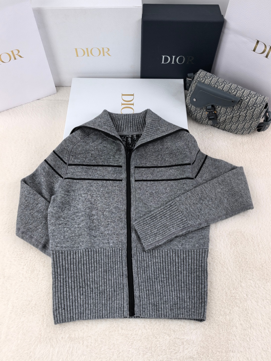 NO:475107,Dior's new old-fashioned double-sided cardigan YB1:1 three-code spot, dior, alexander wang19860909迪奥新款老花双面穿开衫 YB1:1 三码现货,,dior,alexander wang,Women's clothing