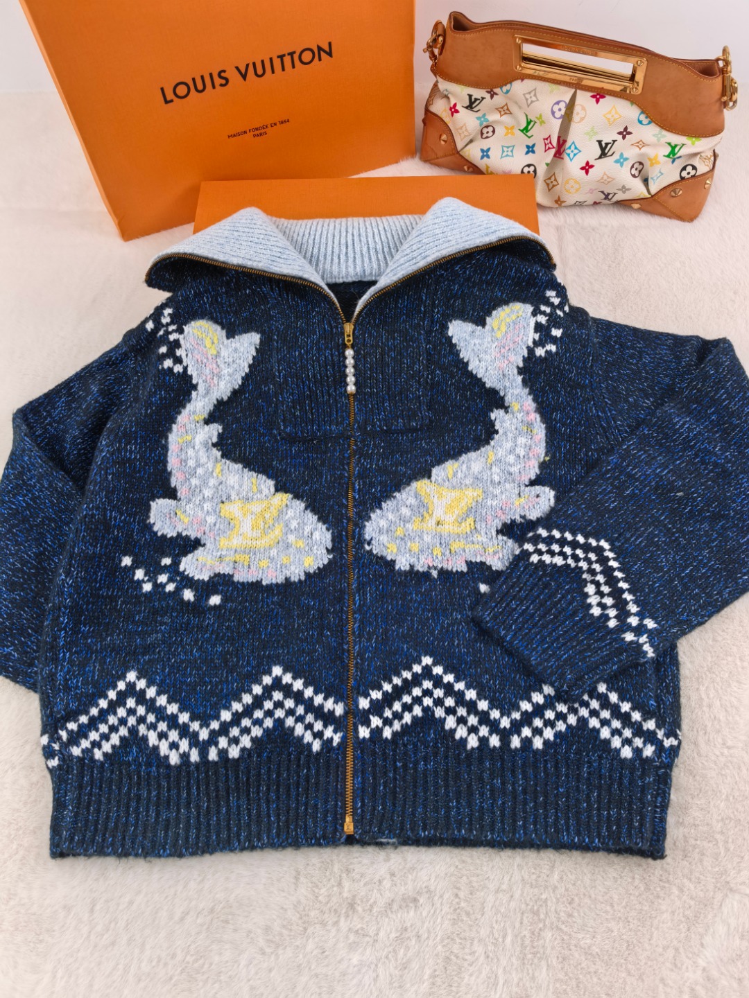 NO:475093,LV jacquard lapel zipper cardigan YB1:1 three-code spot, louis vuitton,alexander wang19860909LV提花翻领拉链开衫 YB1:1 三码现货,,louis vuitton,alexander wang,Women's clothing