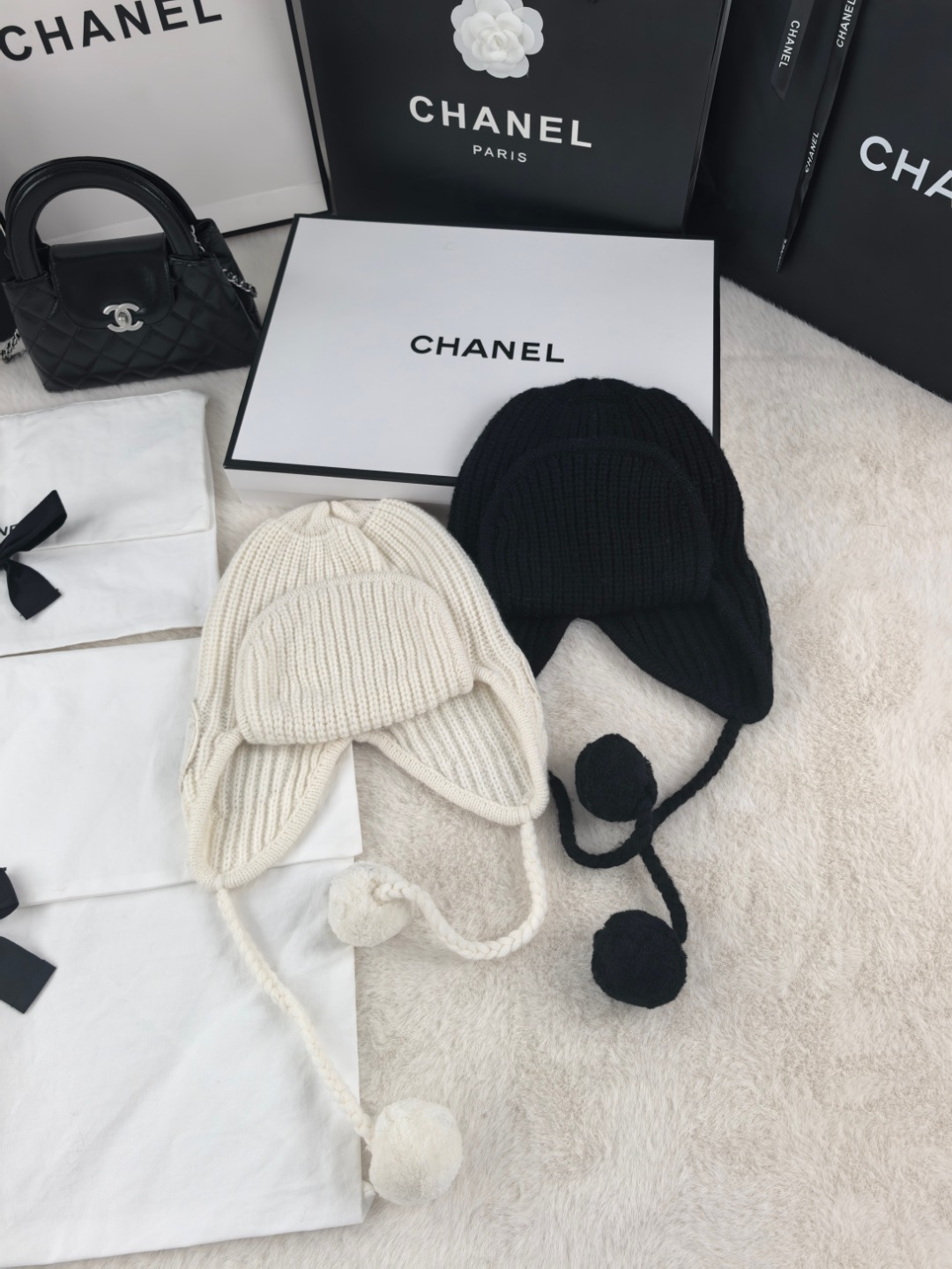 NO:475112,Xiaoxiang new hat YB1:1 two-color spot, hats, alexander wang19860909小香新款帽子 YB1:1 两色现货,,hats,alexander wang,Women's clothing