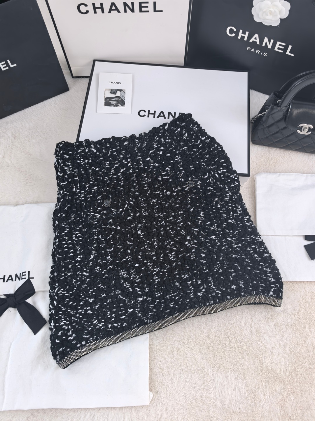 NO:508234,Xiaoxiang black and white contrasting hot brick skirt YB1:1 three-code spot, skirts, alexander wang19860909小香黑白撞色烫砖边半裙 YB1:1 三码现货,,skirts,alexander wang,Women's clothing