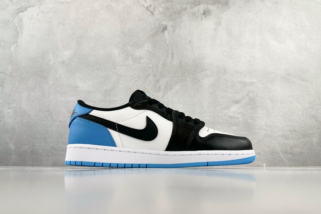 300 巅峰品质 Jordan Air Jordan 1 og "black blue toe黑白蓝 CZ0775-104