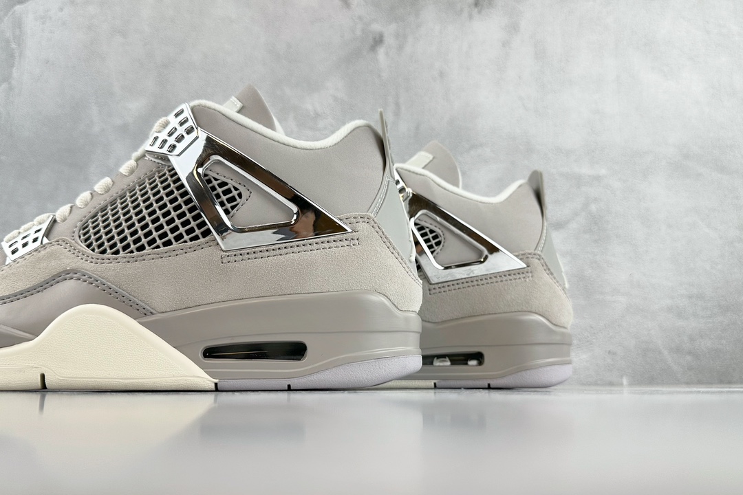 320 最新外贸批次 Jordan Air Jordan 4 "Light lron Ore" "Frozen Moments" 灰色 AQ9129-001