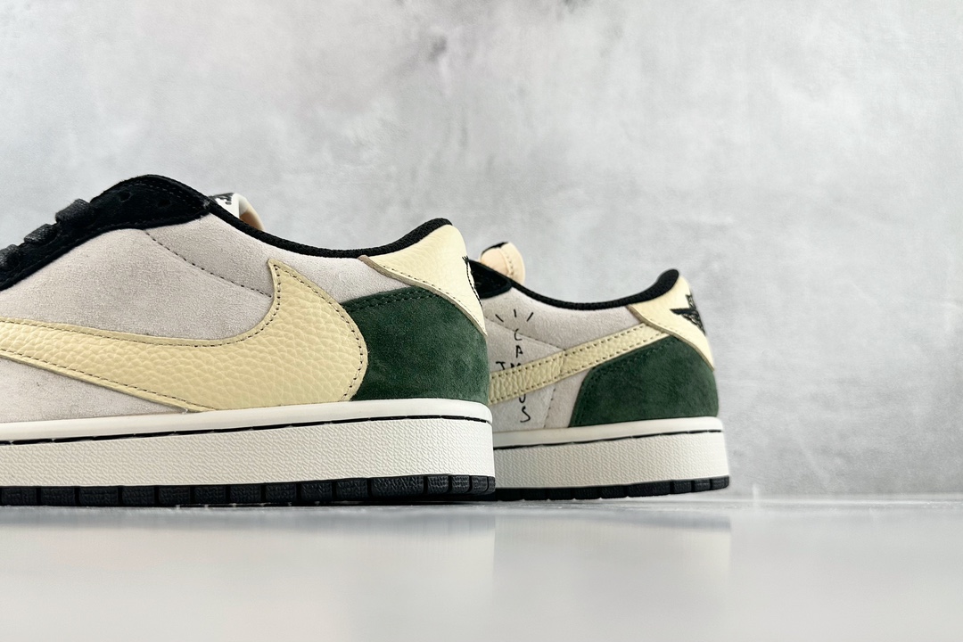 Z版 300 定制 TS x Air Jordan 1 Low 联名倒钩 DM7866-678