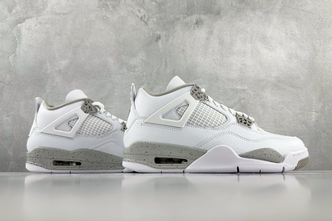 300 Air Jordan 4 Retro “Tech White” 白奥利奥 CT8527-100