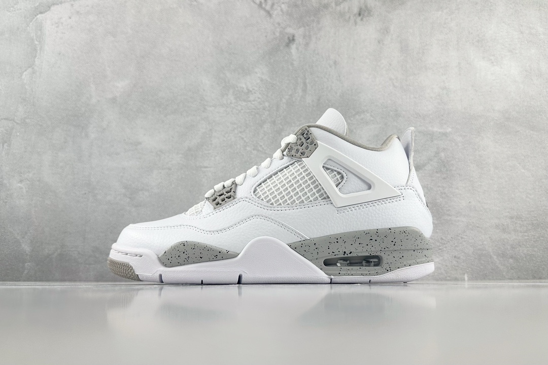 300 Air Jordan 4 Retro “Tech White” 白奥利奥 CT8527-100