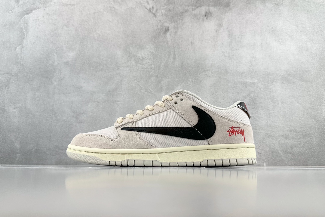 280 Stussy x Nike  SB Dunk Low 斯图西联名 米白 DD9776-068