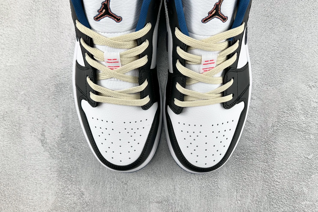 200 Jordan Air Jordan 1 白黑色 FV3622-141