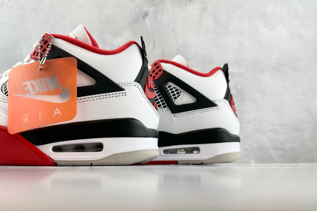 300 Air Jordan 4 Retro “Fire Red” 火焰红 DC7770-160