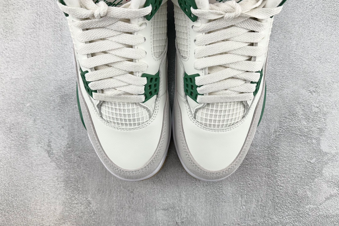 Nike SB x Jordan Air Jordan 4 ”Pine Green” 联名款 绿白 DR5415-103