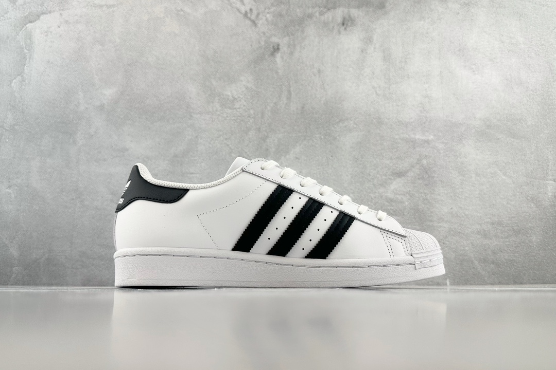 200 最新adidas originals Superstar 贝壳头 白黑 EG4958