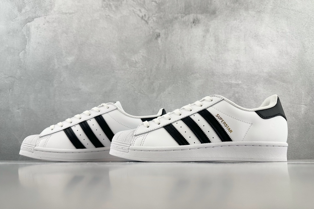 200 最新adidas originals Superstar 贝壳头 白黑 EG4958