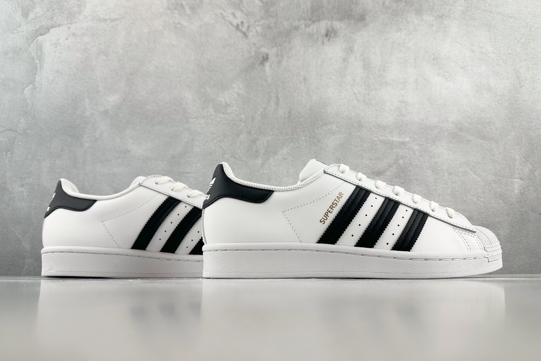 200 最新adidas originals Superstar 贝壳头 白黑 EG4958