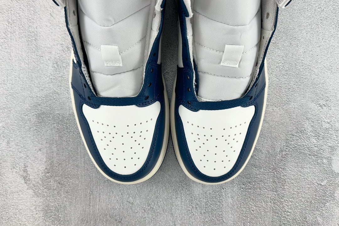 260 Jordan Air Jordan 1 Mid "Sky J French Blue" 蓝色 BQ6472-414