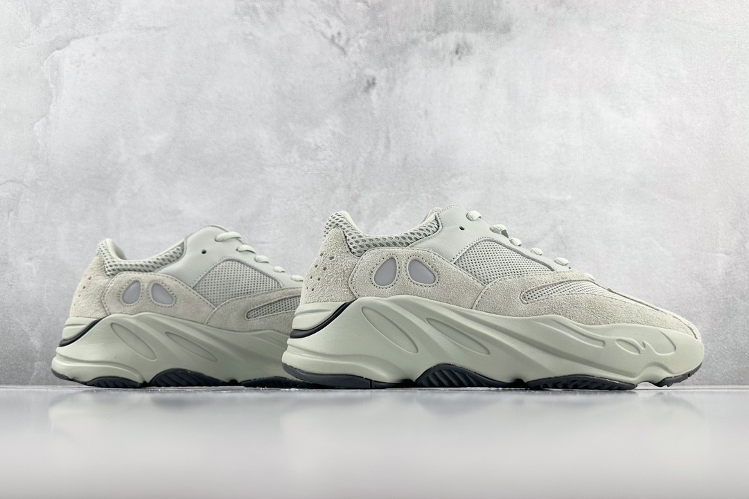 adidas originals Yeezy boost 700 ”Salt” EG7487