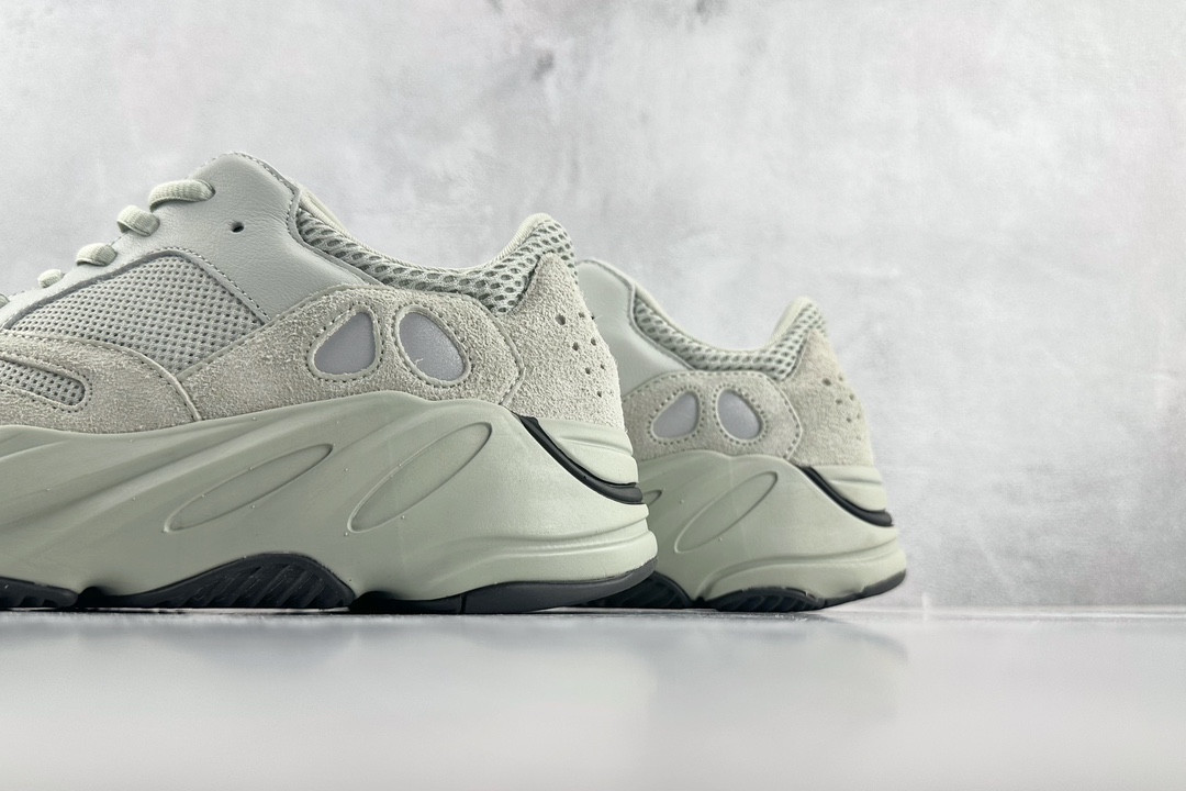 adidas originals Yeezy boost 700 ”Salt” EG7487