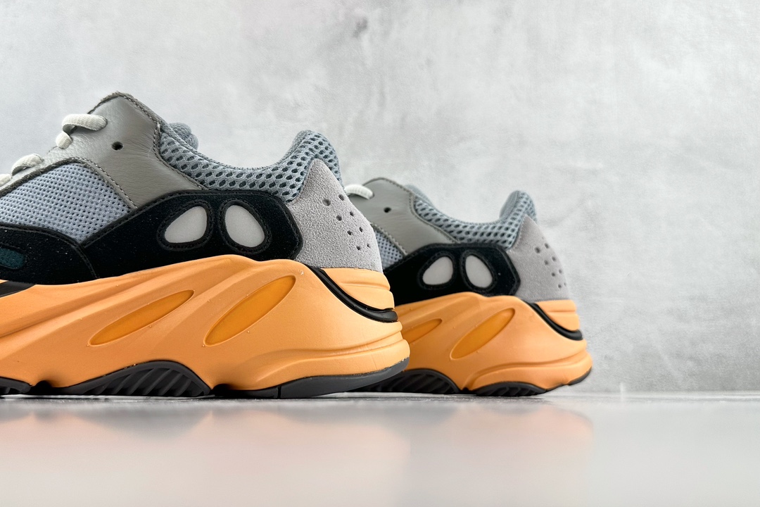 adidas originals Yeezy boost 700 ”Wash Orange” Gray Orange GW0296