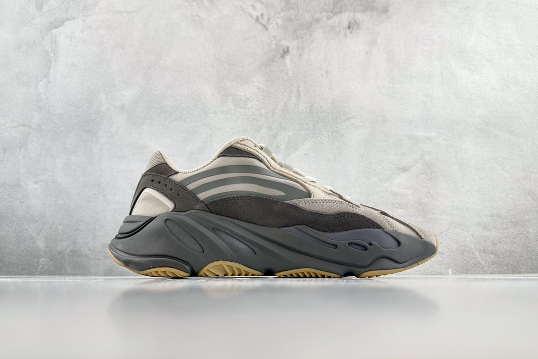 adidas originals Yeezy boost 700 v2 volcano ”Tephra” FU7914