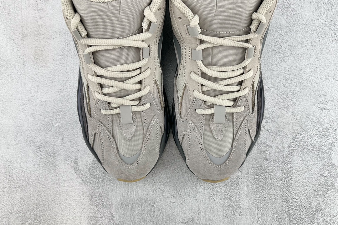 adidas originals Yeezy boost 700 v2 volcano ”Tephra” FU7914