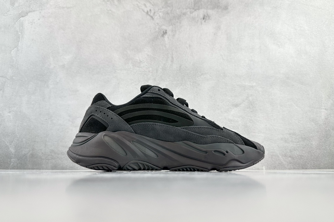 adidas originals Yeezy boost 700 V2 ”Vanta” Black Soul FU6684