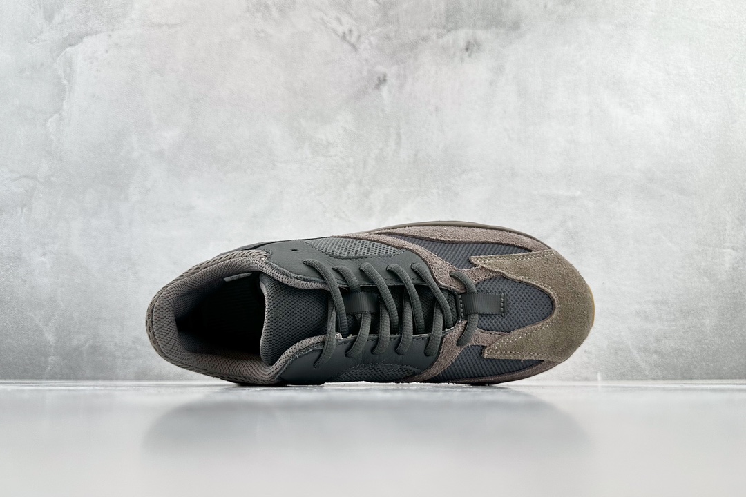 adidas originals Yeezy boost 700 black brown Mauve EE9614