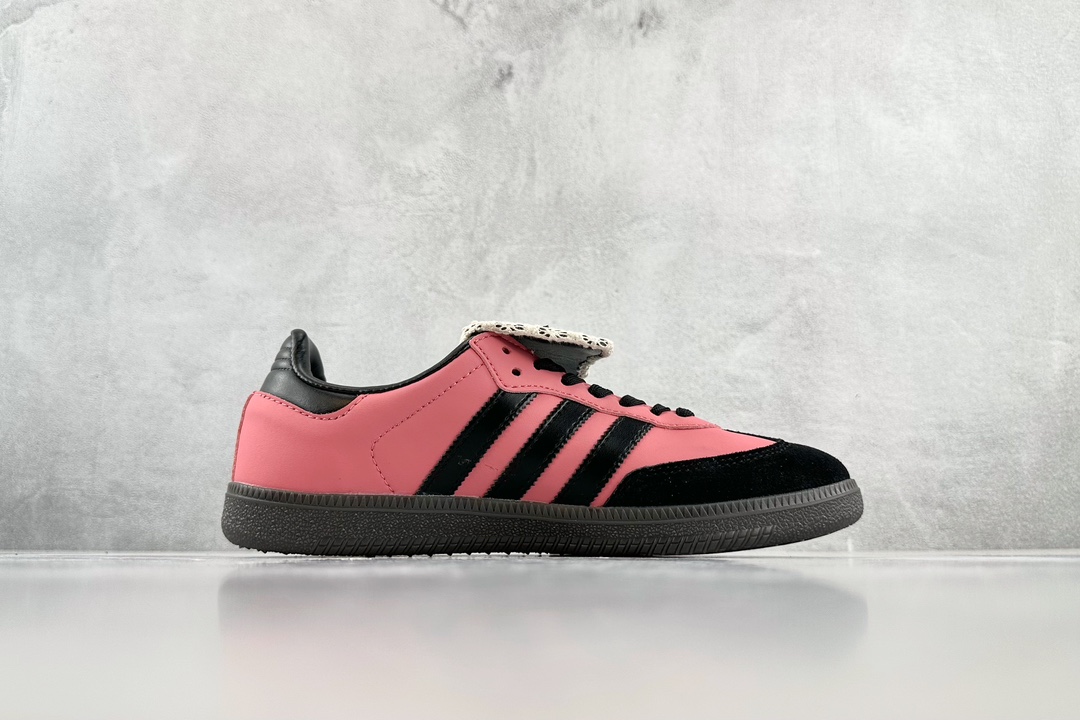 Custom sneakers adidas Samba OG black and pink B75807