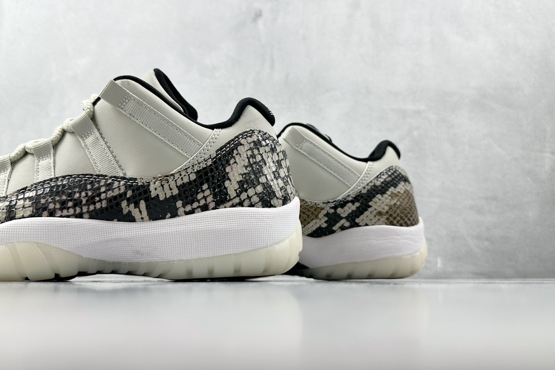 纯原口碑神作外贸特供JordanAirJordan11snakeskin白色货号CD6846002尺码4