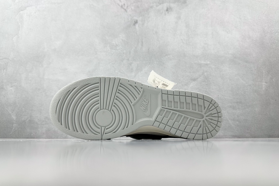 特价 
【定制球鞋】 Nike Dunk Low 熊猫恶作刷 宇宙探索星际迷航 黑白蓝

货号：DV08