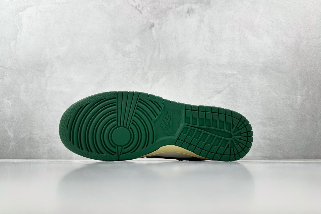  
【定制球鞋】 Nike Dunk Low 熊猫恶作剧 街头涂鸦 绿橙

货号：DD1391-300
