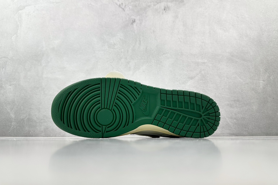  
【定制球鞋】 Nike Dunk Low 熊猫恶作剧 鬼面海 白绿橙

货号：DD1391-300
