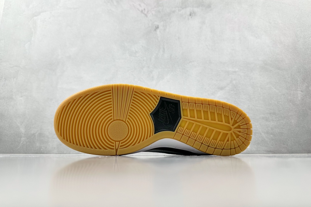 口碑神作 外贸特供 Nike Dunk SB Low pro iso ”black gum” 黑白 CD2563-006
