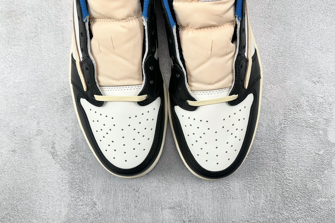 Travis Scott x Fragment Design × Jordan Air Jordan 1 Low OG SP 三方联名 DM7866-140