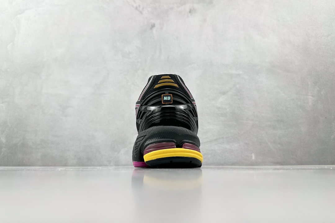 240 New Balance NB 1906R ”Neon Nights”黑粉蓝 M1906RCP