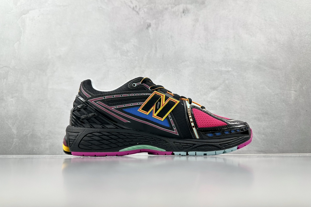 240 New Balance NB 1906R ”Neon Nights”黑粉蓝 M1906RCP