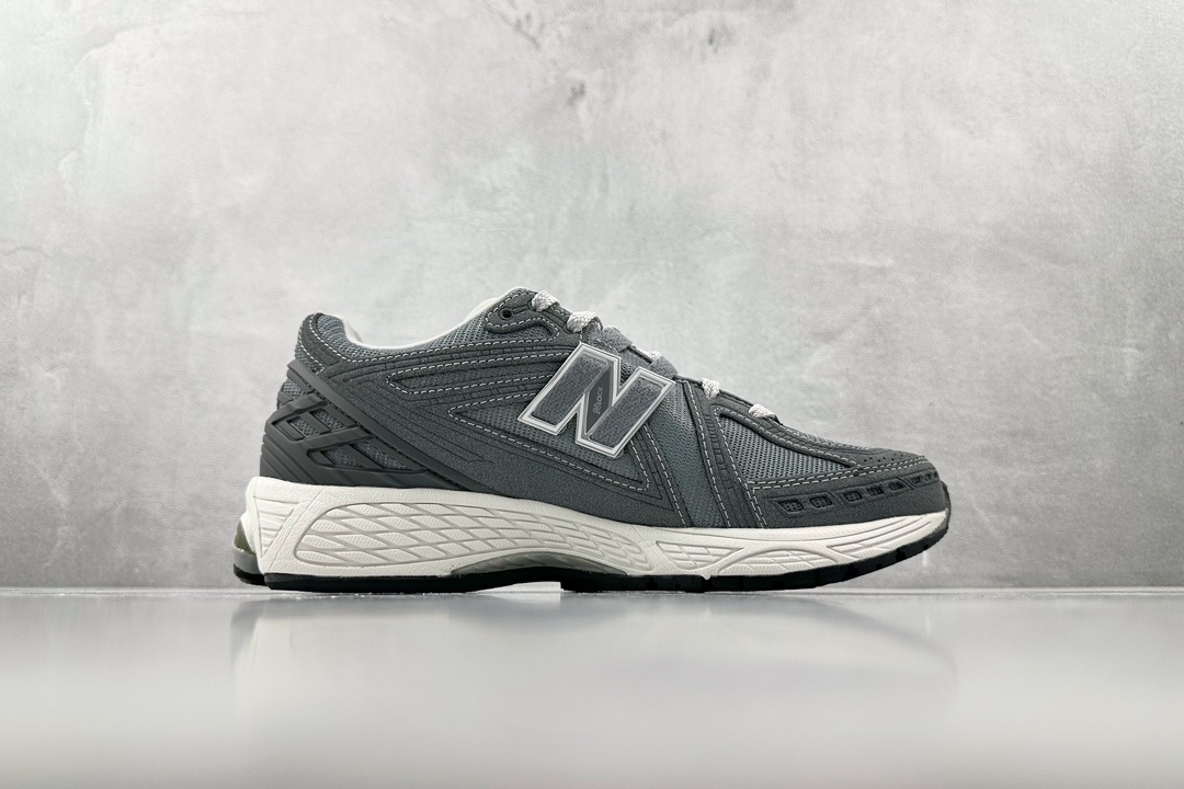 240 New Balance NB 1906R灰色 M1906RV