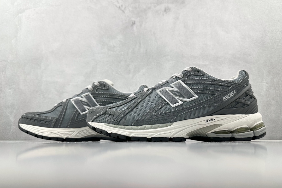 240 New Balance NB 1906R灰色 M1906RV