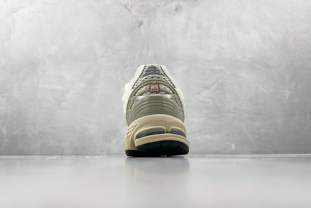 240 New Balance NB 1906R ”urbancore”白灰 M1906RP