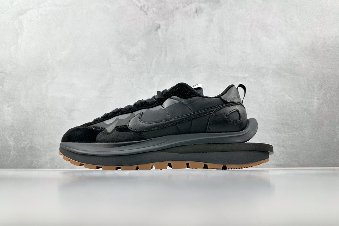 LJ渠道SacaixNikeVaporWaffleblackandgum黑生胶黑棕货号DD1875-00