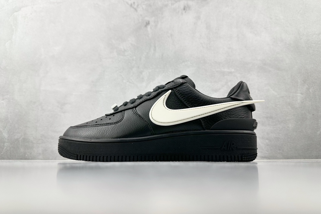 LJ渠道AMBUSHxNikeAirForce1Low黑色货号DV3464-001尺码3636.537.