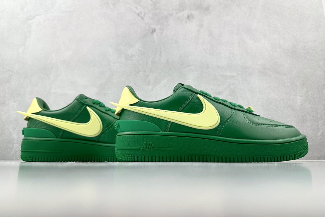 390 AMBUSH × Nike Air Force 1 Low ”Pine Green and Citron” 绿色 DV3464-300