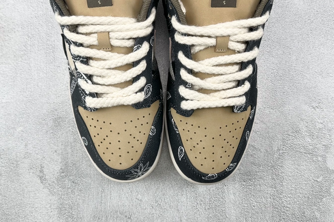 Travis Scott x Nike Dunk SB Low ”Jackboys” 腰果花印花 CT505-001