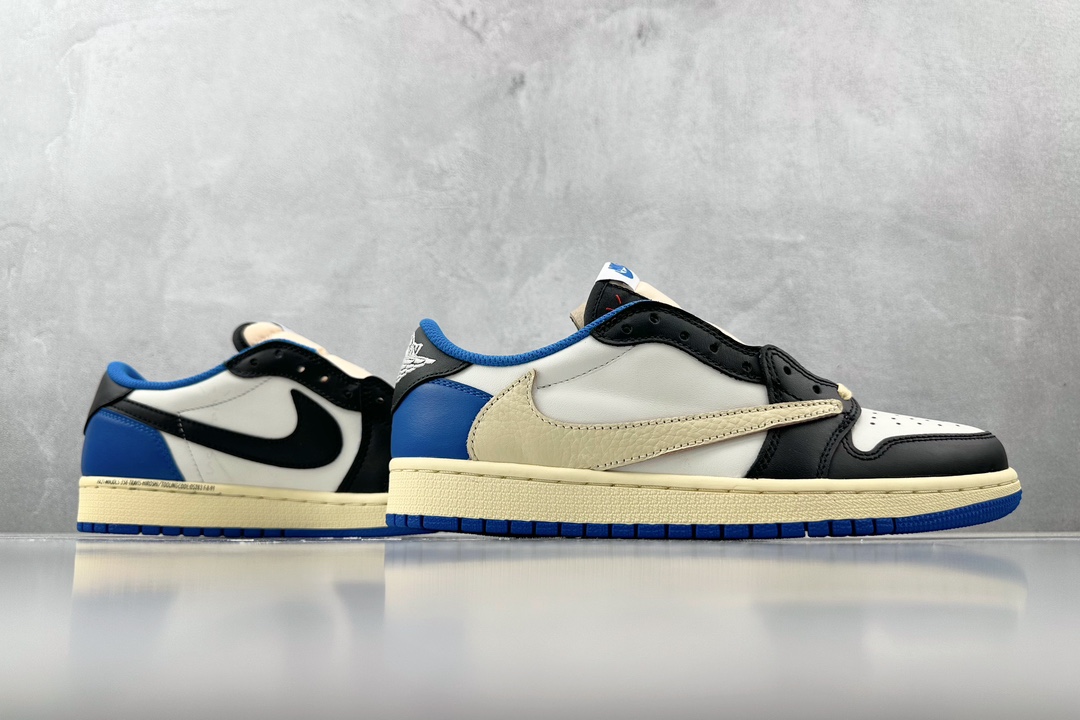 350 Travis Scott x Fragment Design × Jordan Air Jordan 1 Low OG SP 三方联名 DM7866-140