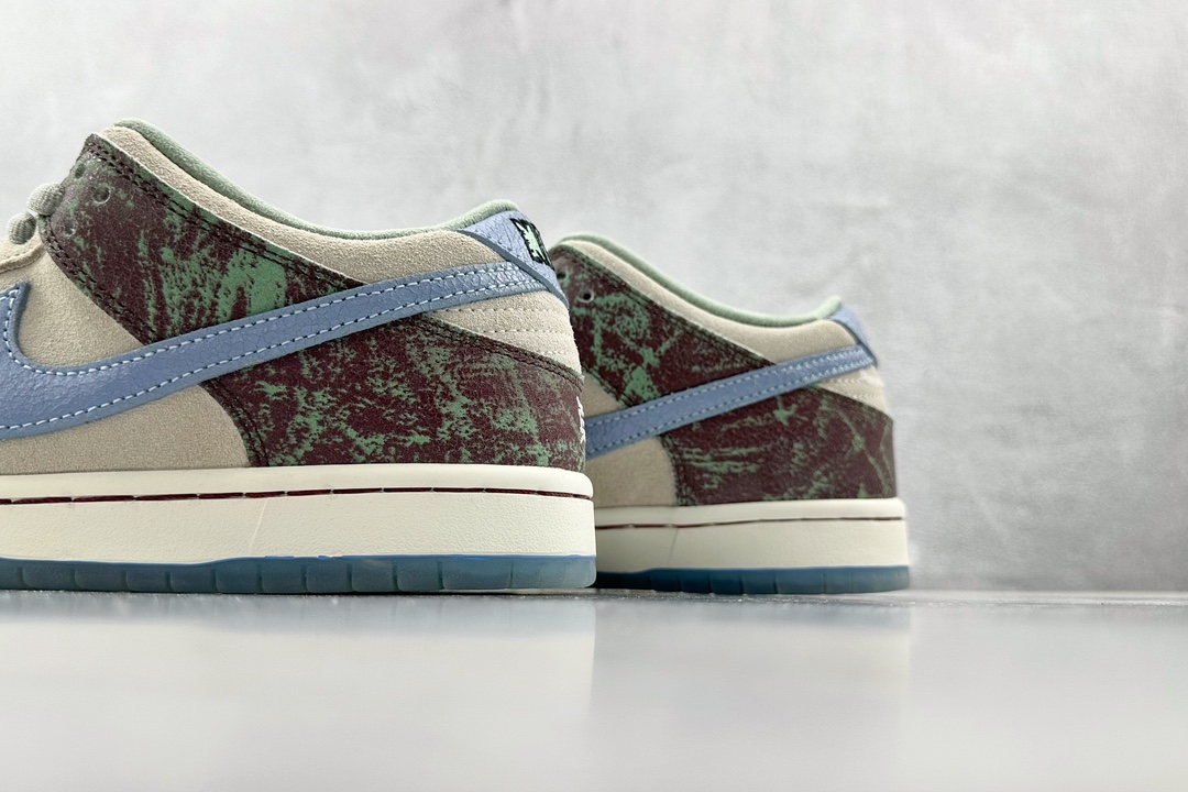 口碑之作 Crenshaw Skate Club × Nike Dunk SB Low ME白紫 FN4193-100