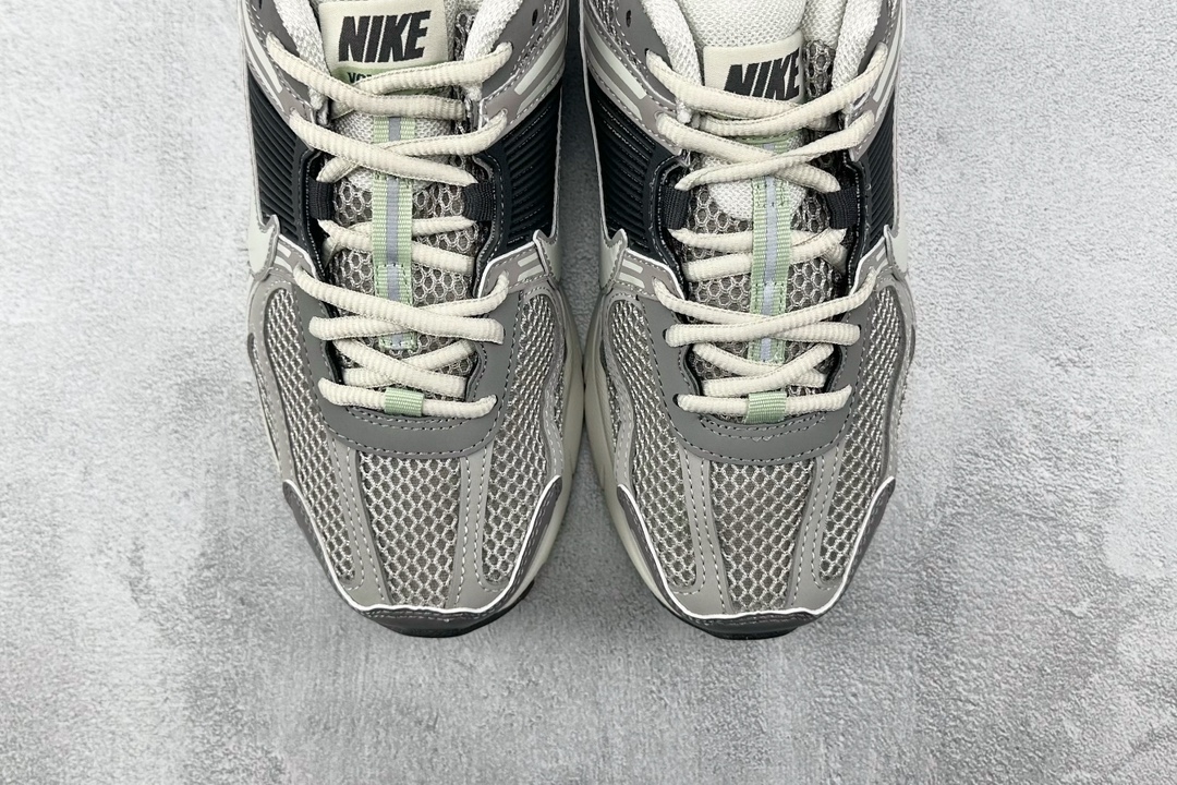 ST免修版 220 Nike Air Zoom Vomero 5 灰黑色 FB8825-001