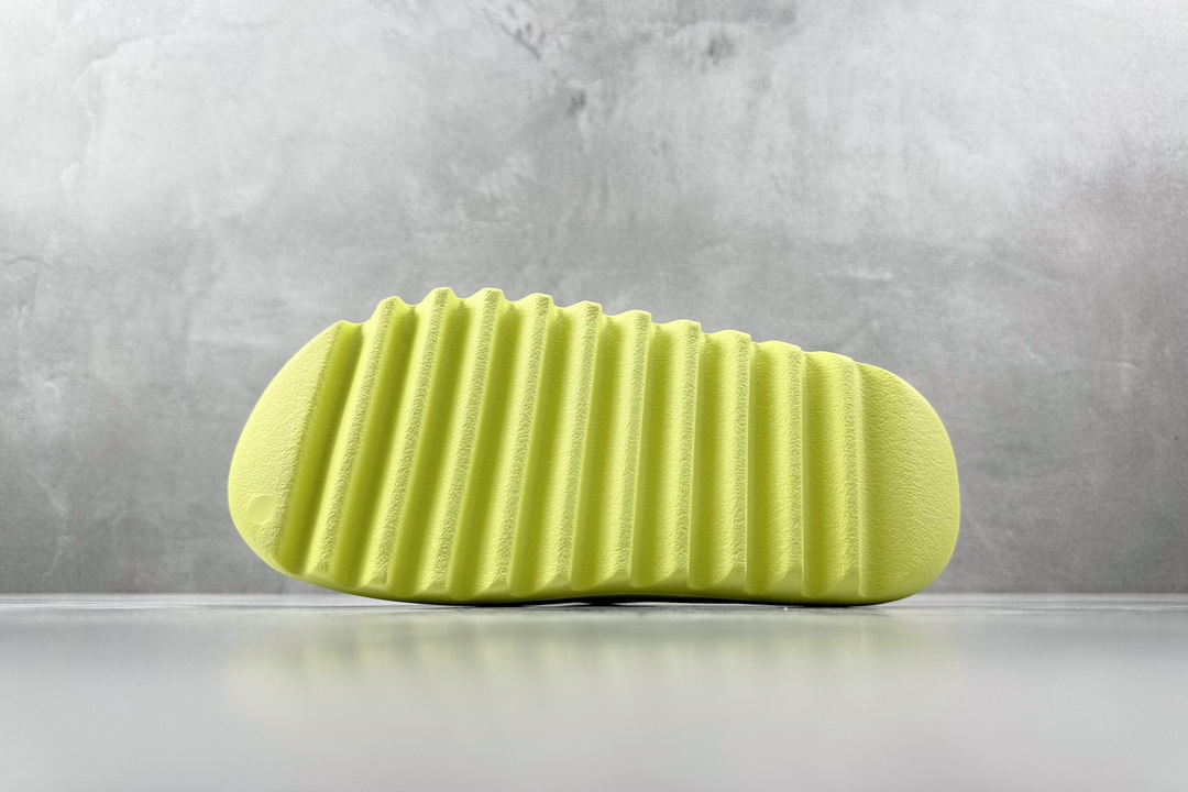 GT版 120  麻面 adidas originals Yeezy Slide ”glow green”苹果绿  HQ6447