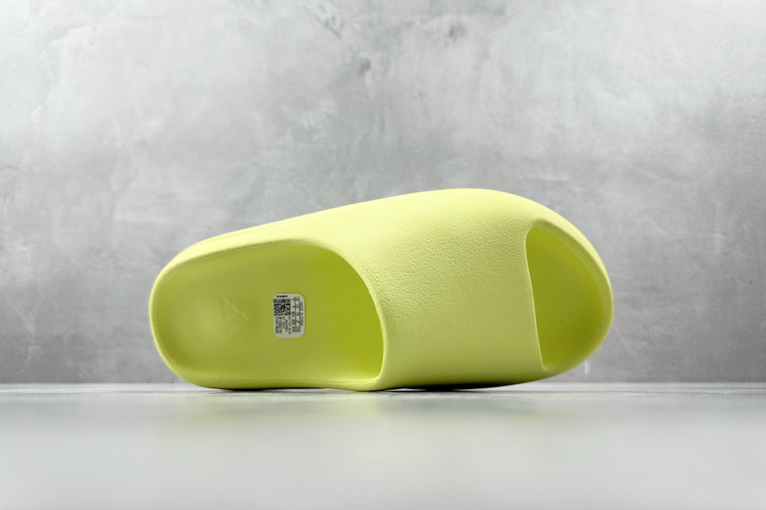 GT版 120  麻面 adidas originals Yeezy Slide ”glow green”苹果绿  HQ6447