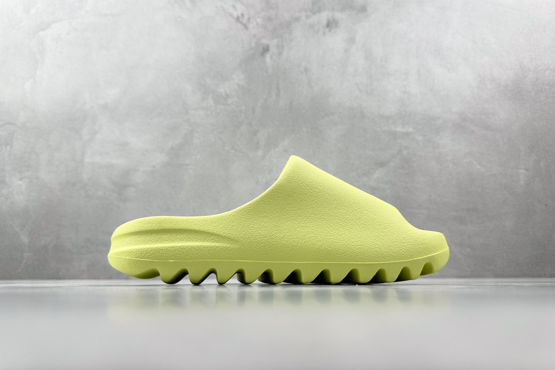 GT版 120  麻面 adidas originals Yeezy Slide ”glow green”苹果绿  HQ6447