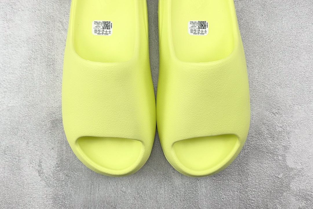 GT版 120  麻面 adidas originals Yeezy Slide ”glow green”苹果绿  HQ6447